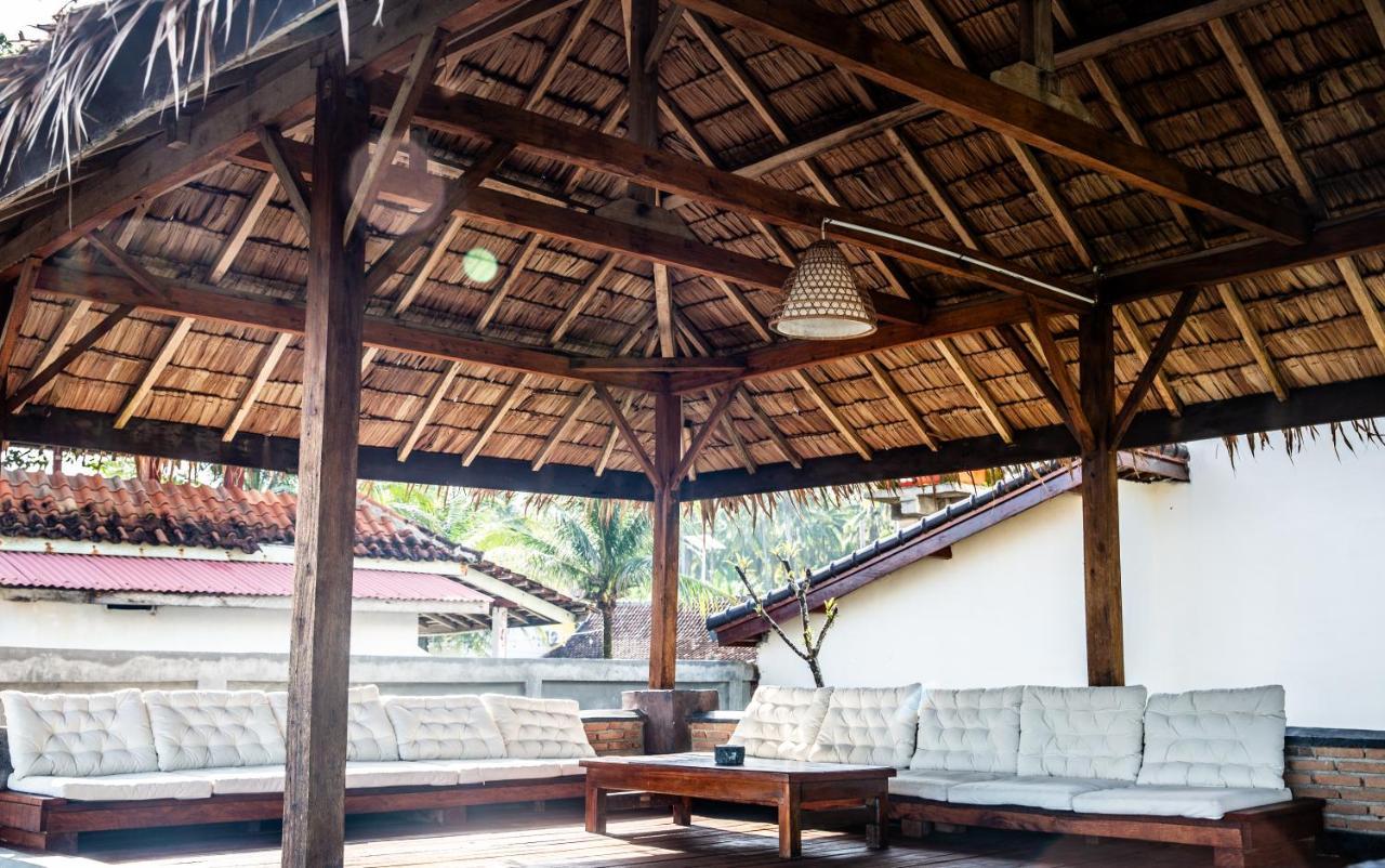The Ujung Bocur Bungalows Krui Extérieur photo