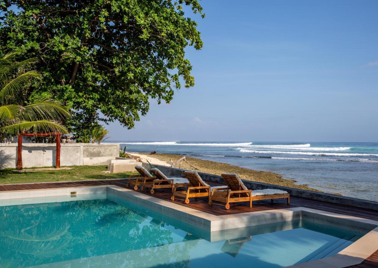The Ujung Bocur Bungalows Krui Extérieur photo